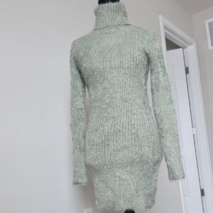 Forever 21 Soft Textured Sweater in Sage
